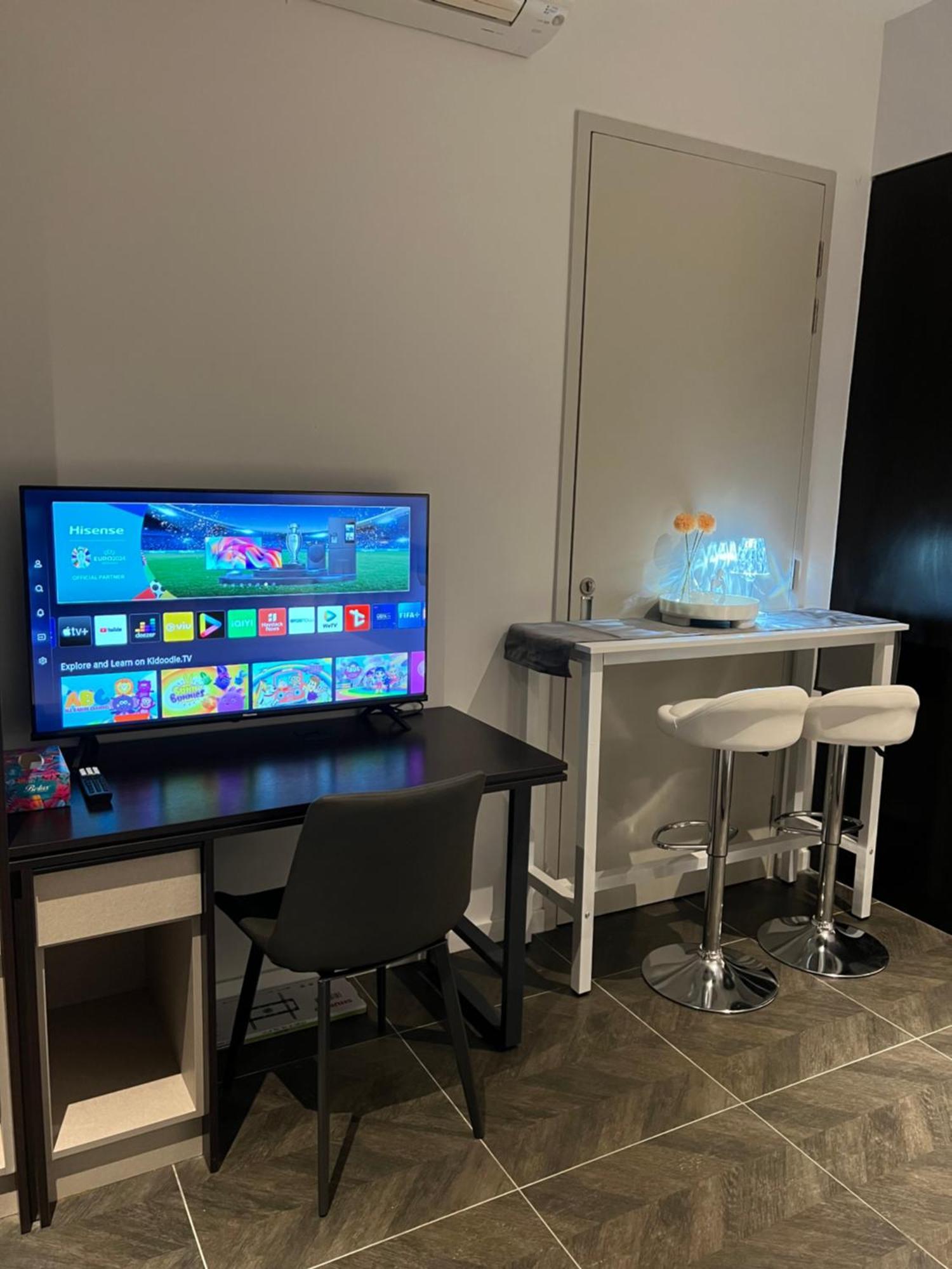 Scarletz Suites Kuala Lumpur By City Center Екстер'єр фото